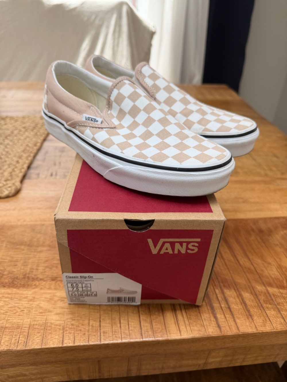 Vans Slip-On Checkerboard in Beige and White